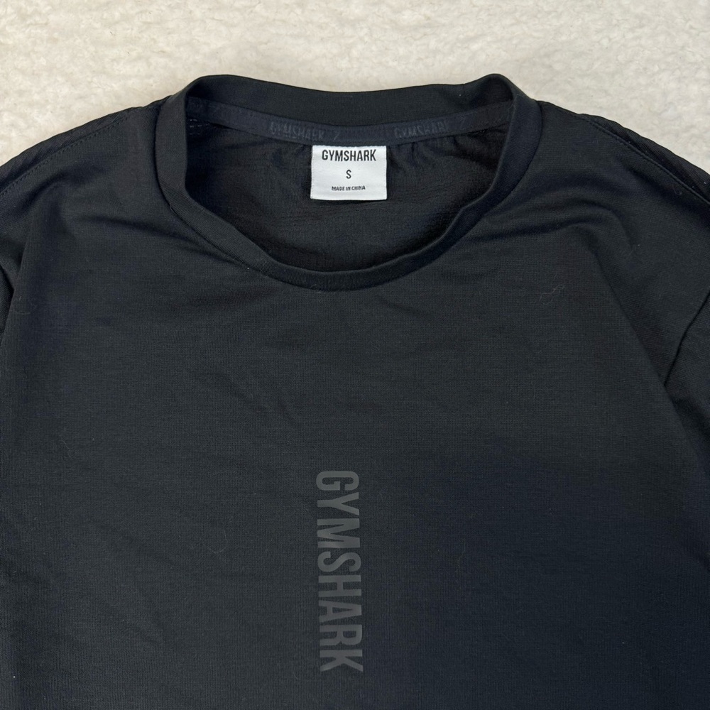 Gym Shark Spell Out Black Long Sleeve Athletic Workout Shirt • Small